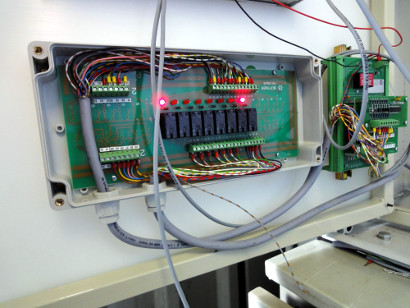 Relay box for outputs and feedback control